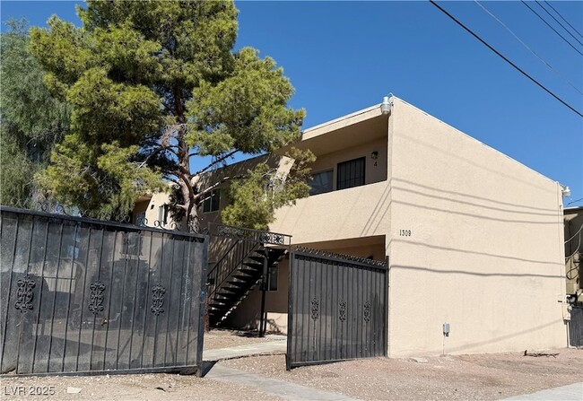 Building Photo - 1309 N 23rd St Unit 4 Rental