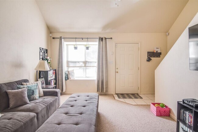 Photo - 1816 Seay Ct