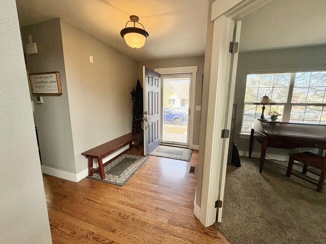 Photo - Stunning Home with ~4,000sqft of Living Space In a Great Location!