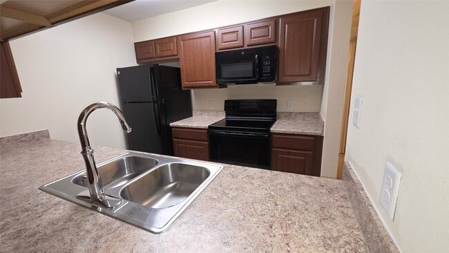 Photo - 8415 Hearth Dr