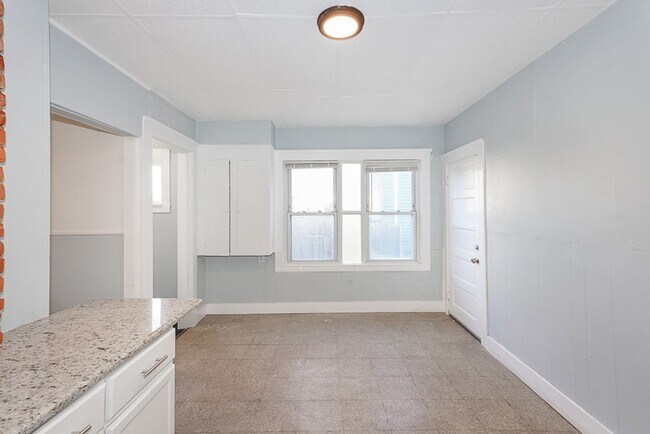 Photo - 1910 Corning Ave Unit 1st floor