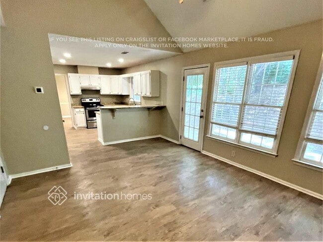 Photo - 220 Pine Bridge Trail