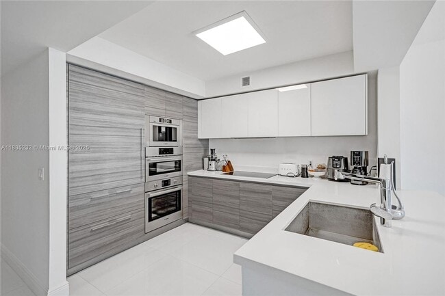 Photo - 300 Sunny Isles Blvd