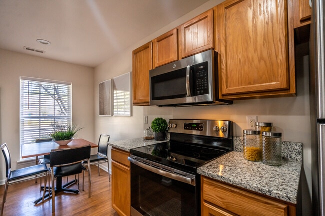University Suites: Off-Campus Community
