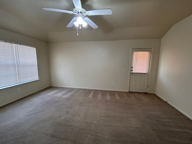 Photo - 1631 Yuma Trail Unidad A