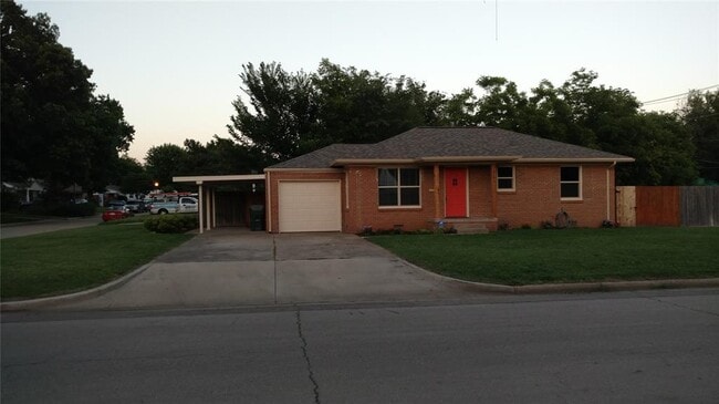 Building Photo - 2101 Virginia St