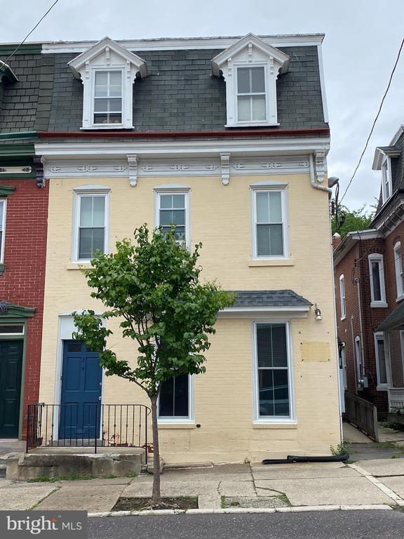Building Photo - 209 Gay St Rental