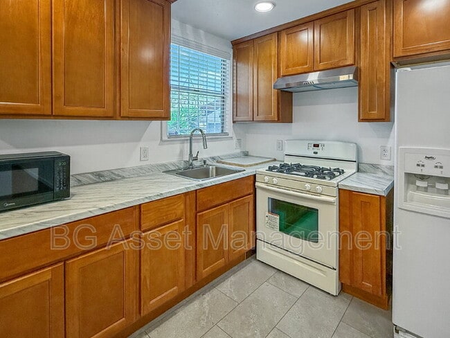 Photo - 571 El Paseo Dr