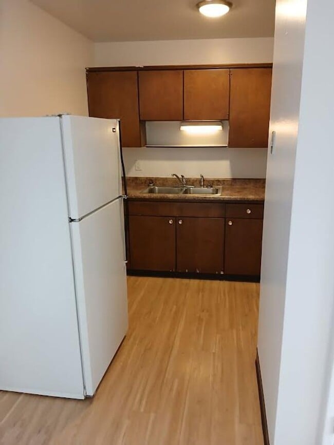 Photo - University Heights (KC-AM)