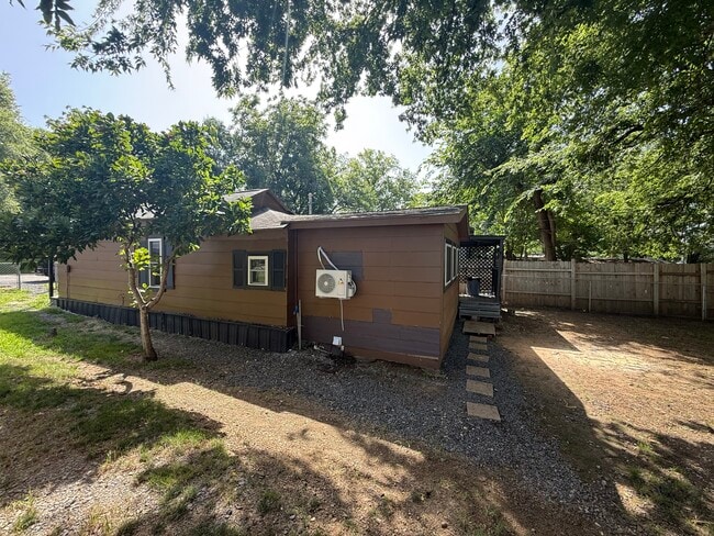 Photo - 113 N Garrison Ave