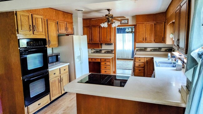 Photo - JARRETTSVILLE SINGLE FAMILY HOME ON WORKING FARM