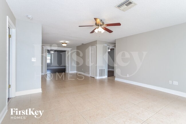 Photo - 11107 Finchley Pl