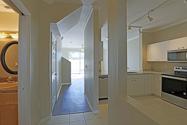 Photo - Forest Lake Townhomes 3647-107 Unit 3647 Pine Oak Circle, 107