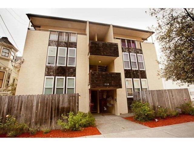 Photo - 1528 Oxford St