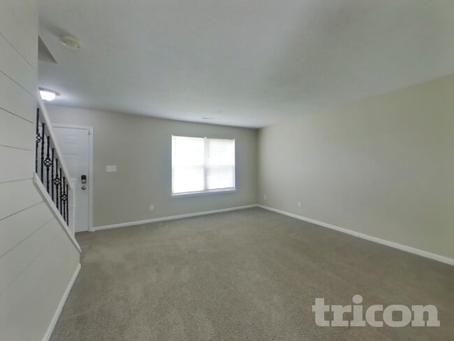 Photo - 1582 Tulip Ct
