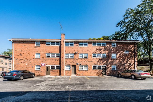 Building Photo - 14026 S School St Rental