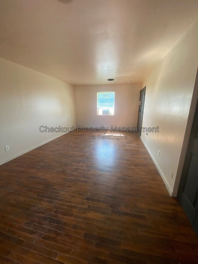 Photo - 9997 Sloane Square Unit A