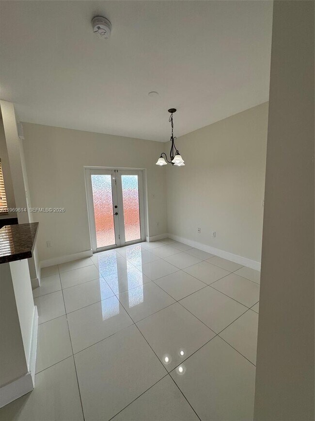 Photo - 5988 SW 8th St