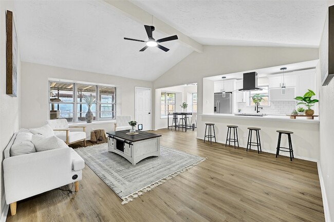 Photo - 9611 Camrose Ct