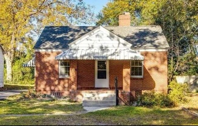Photo - Cozy 2bd/1ba brick cottage near downtown Columbia  $1400/Month