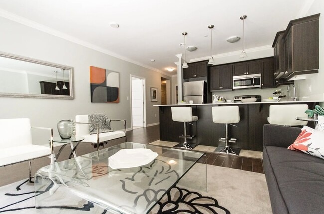 Photo - 940 On The Park - Luxury Rentals