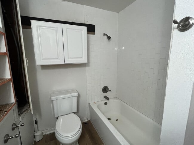 Photo - 5605 45th St