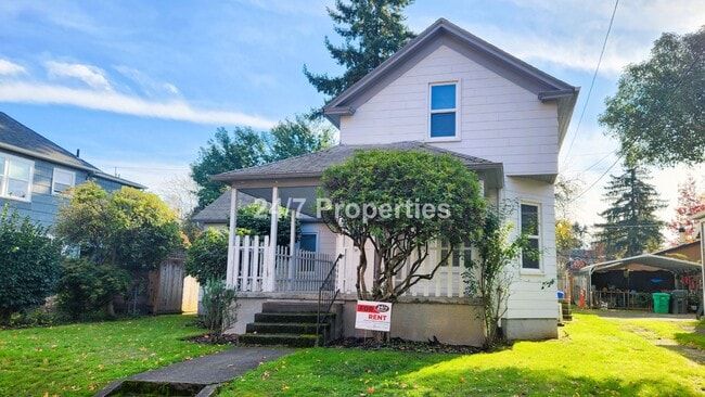 Building Photo - Charming 2 BD | 1 BA Duplex in Sellwood