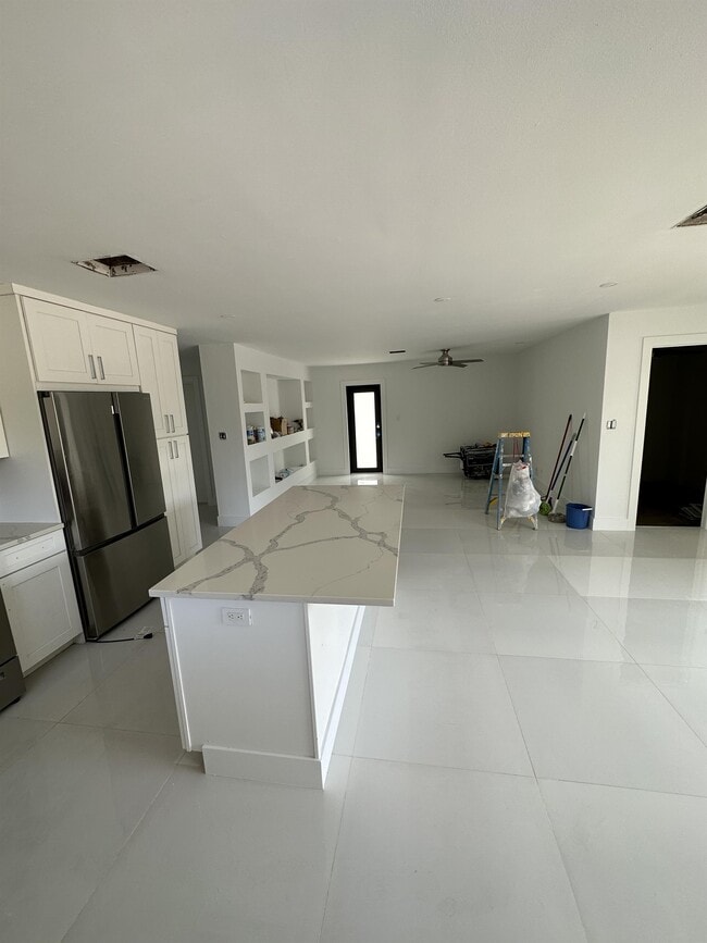 Photo - 683 106th Ave N