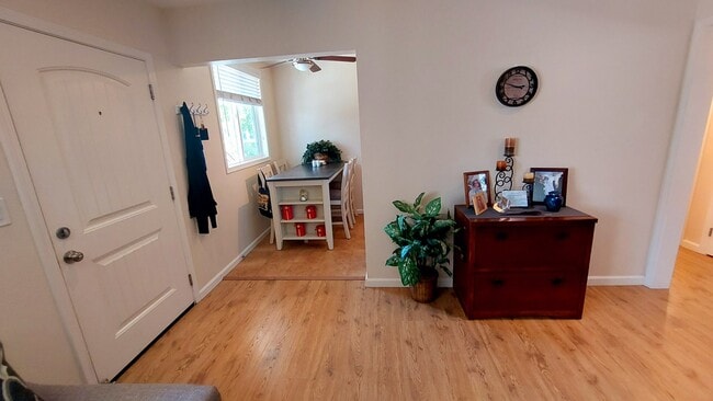 Photo - 3565 N E St Unidad 3565