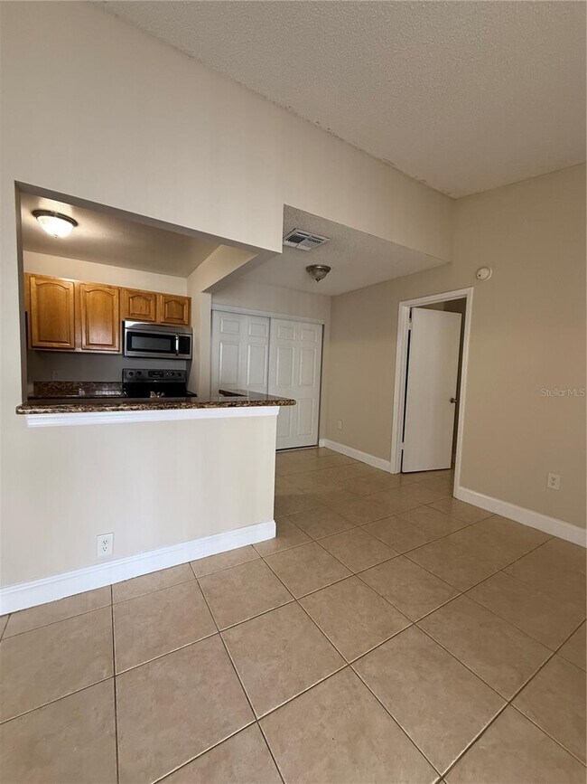 Photo - 3831 Bowline Cir Unit 204