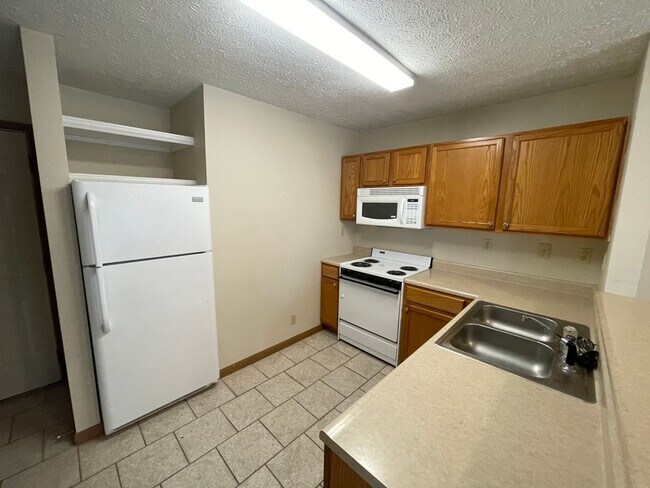 Photo - 3029 Butterfield Court Unit B