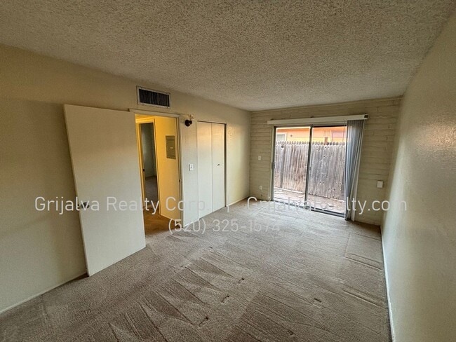 Photo - 2836 N Sparkman Blvd Unidad B