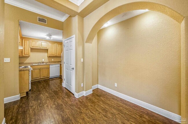 Photo - 7071 Lake Joanne Dr