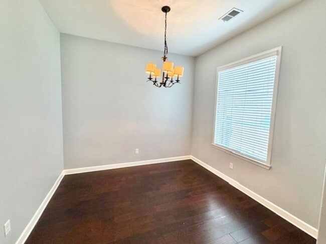 Photo - VeraLane6249 Unit 1