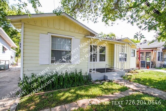 Photo - Close to Local Amenities and Downtown
