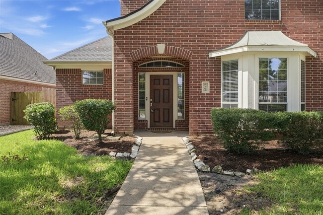 Photo - 6165 Darlington Ct