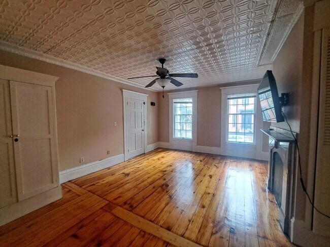 Photo - 46 Princeton St Unit #1