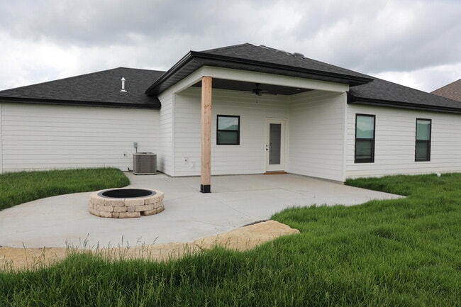 Photo - 4613 Chambers Bay Dr