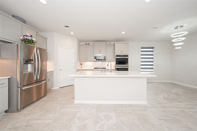 Photo - 5702 Metaphor Wy