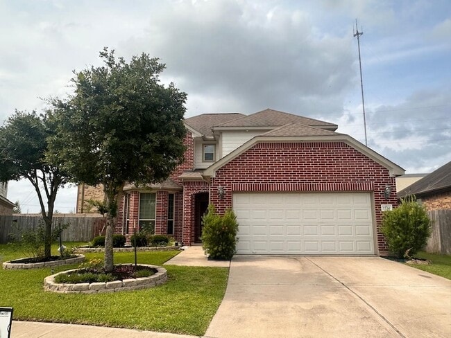 Building Photo - 2230 Argos Dr