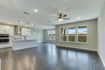 Photo - 260 Lee Roy Jordan St