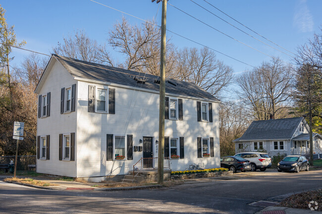 Building Photo - 446 Ohio Ave Unit 2 Rental