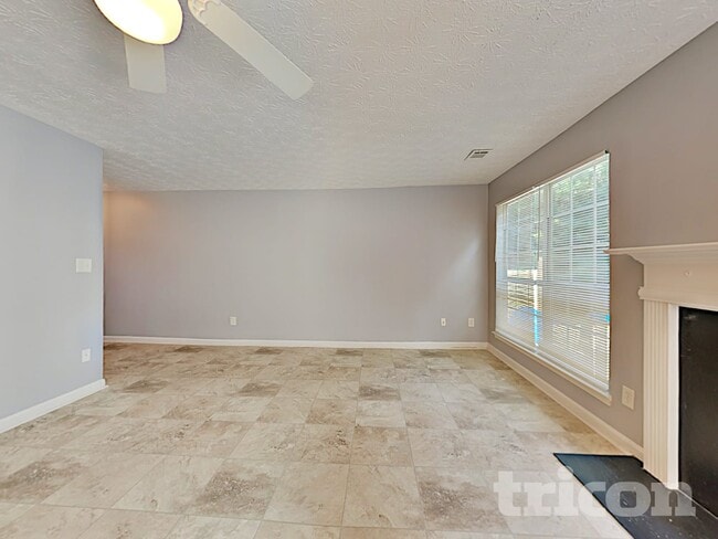 Photo - 3703 Harvest Dr