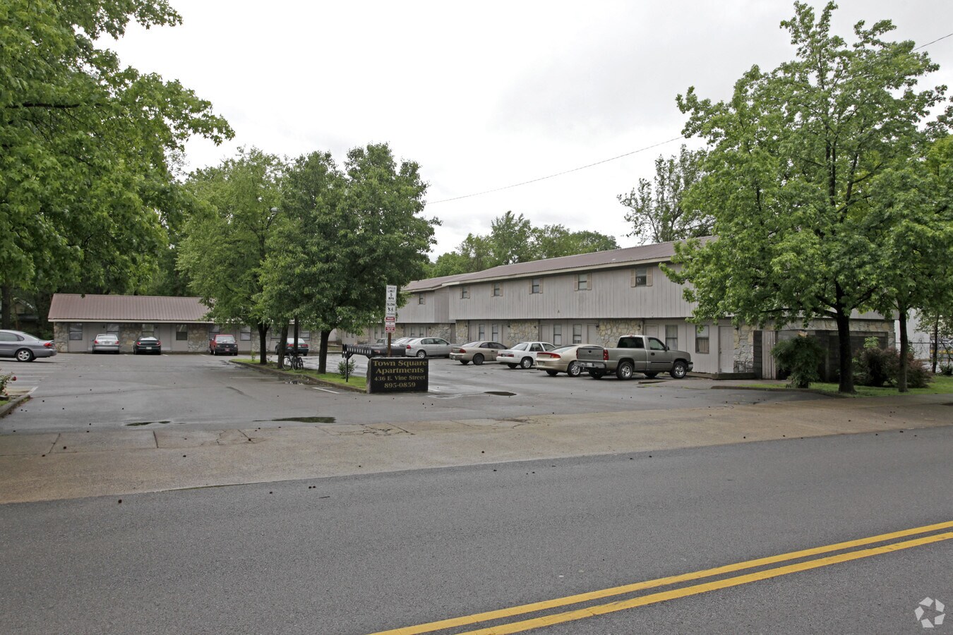 Photo - Town Square Apartments
