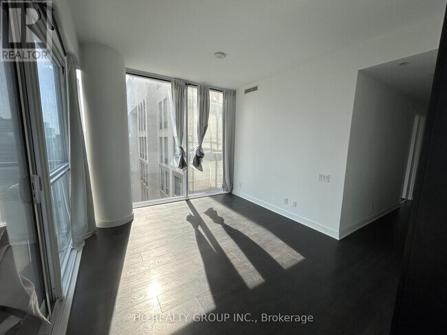 Photo - 15 Grenville St Unité 2303