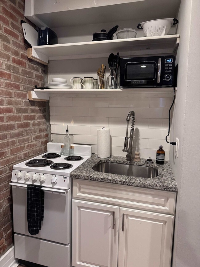 18 Buttles Ave Unit SI ID1544276P
