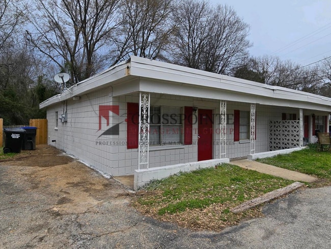 Photo - 210 Ruby Ln