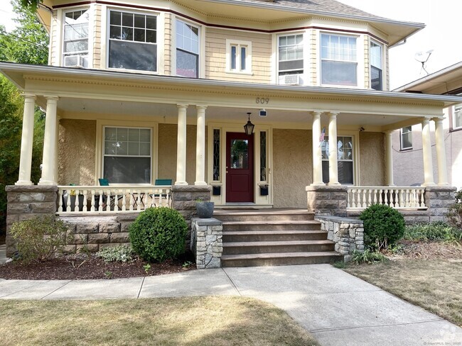 Building Photo - 809 Edgewood Ave Unit 1 Rental