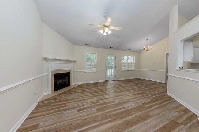 Photo - 212 Derby Park Ave