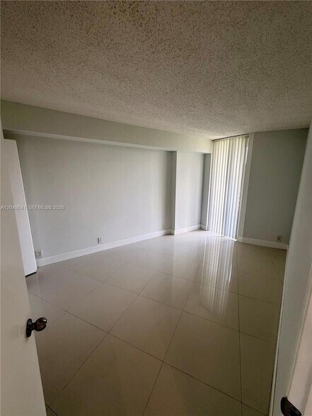 3300 NE 191st St Unit 404